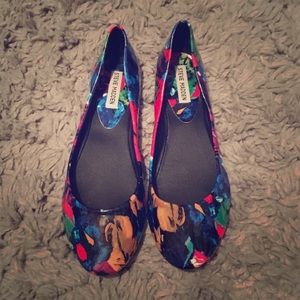 Steve Madden Heaven Flats in Floral 8.5M